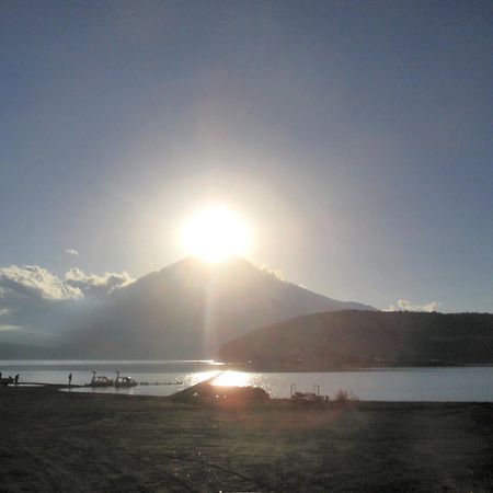 Sugakuso Hotel Yamanakako Buitenkant foto