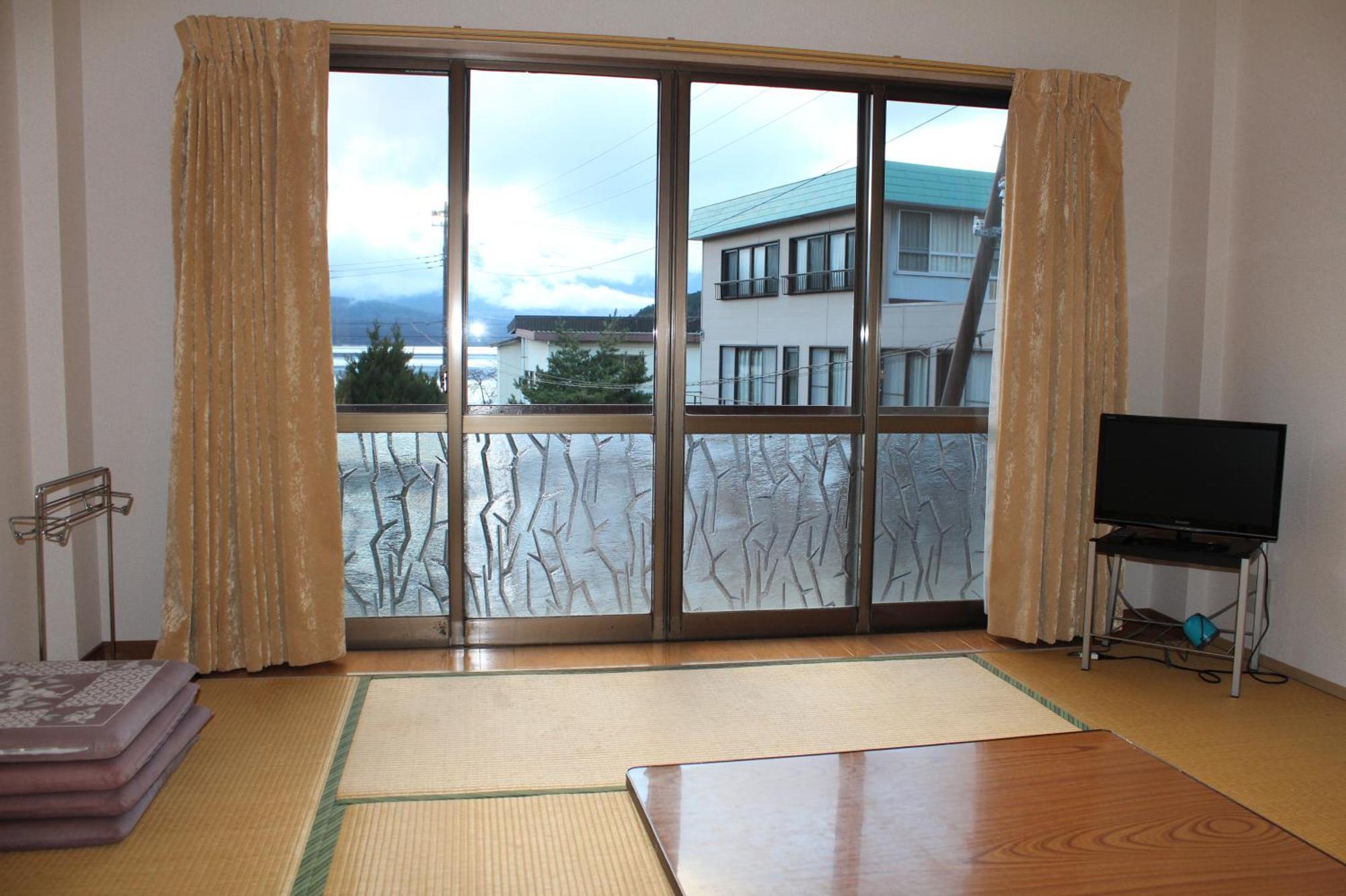 Sugakuso Hotel Yamanakako Kamer foto