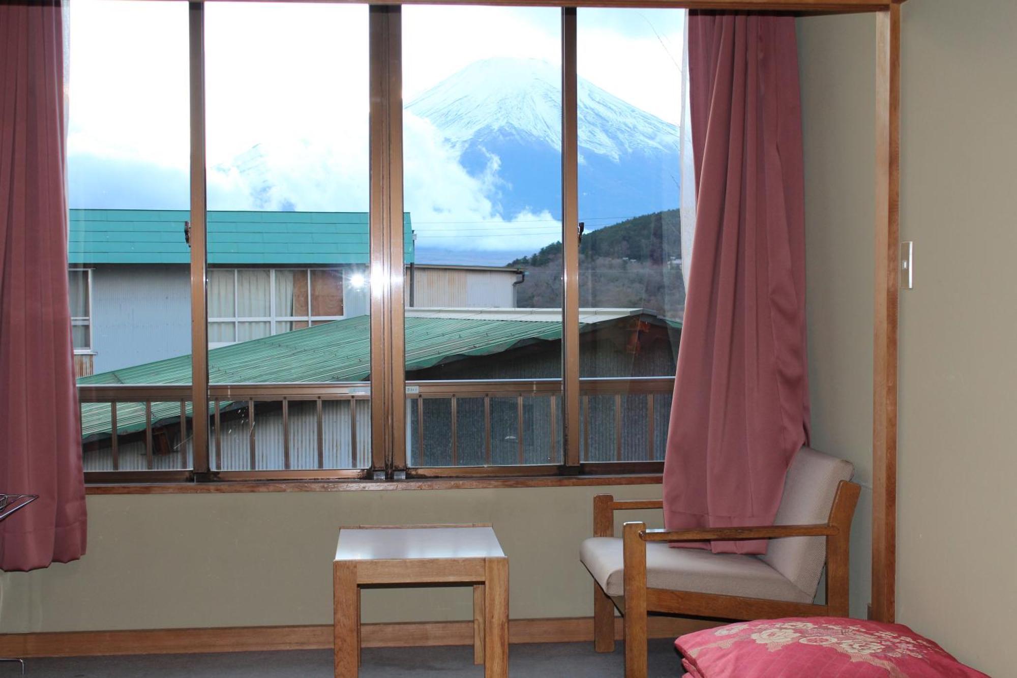 Sugakuso Hotel Yamanakako Kamer foto
