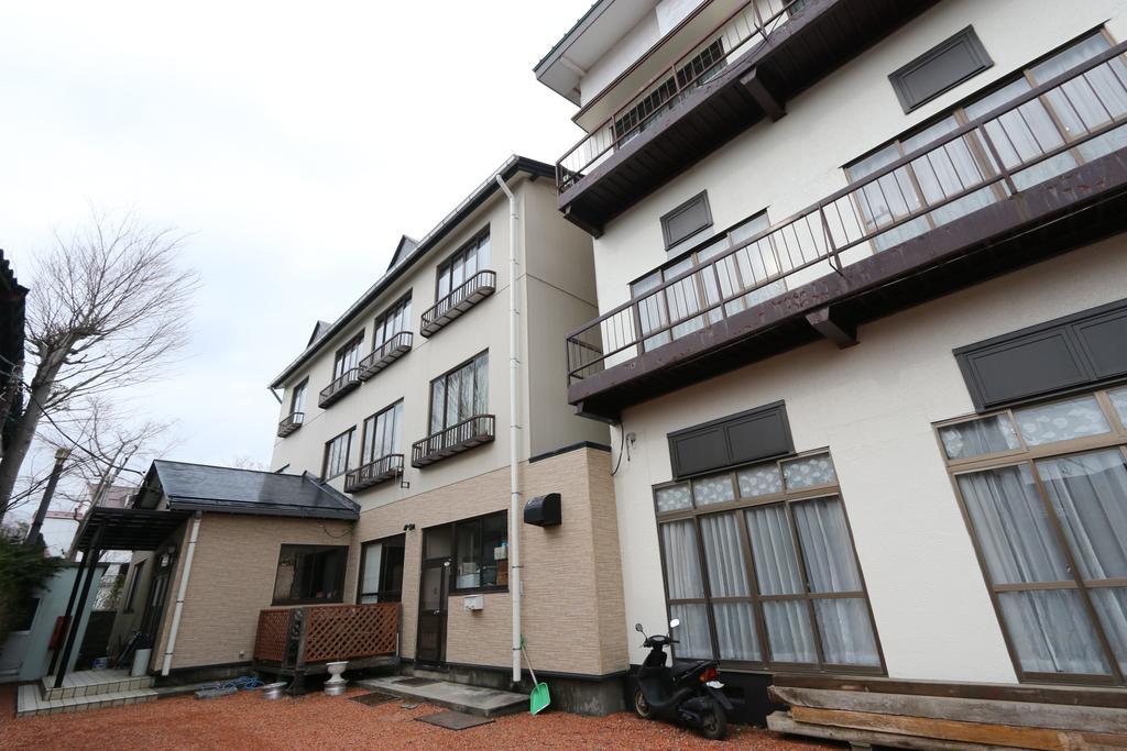 Sugakuso Hotel Yamanakako Buitenkant foto